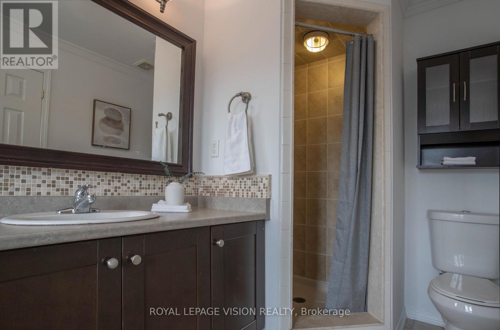 2 Laprade Square, Clarington, Ontario  L1C 0C8 - Photo 23 - E13714930