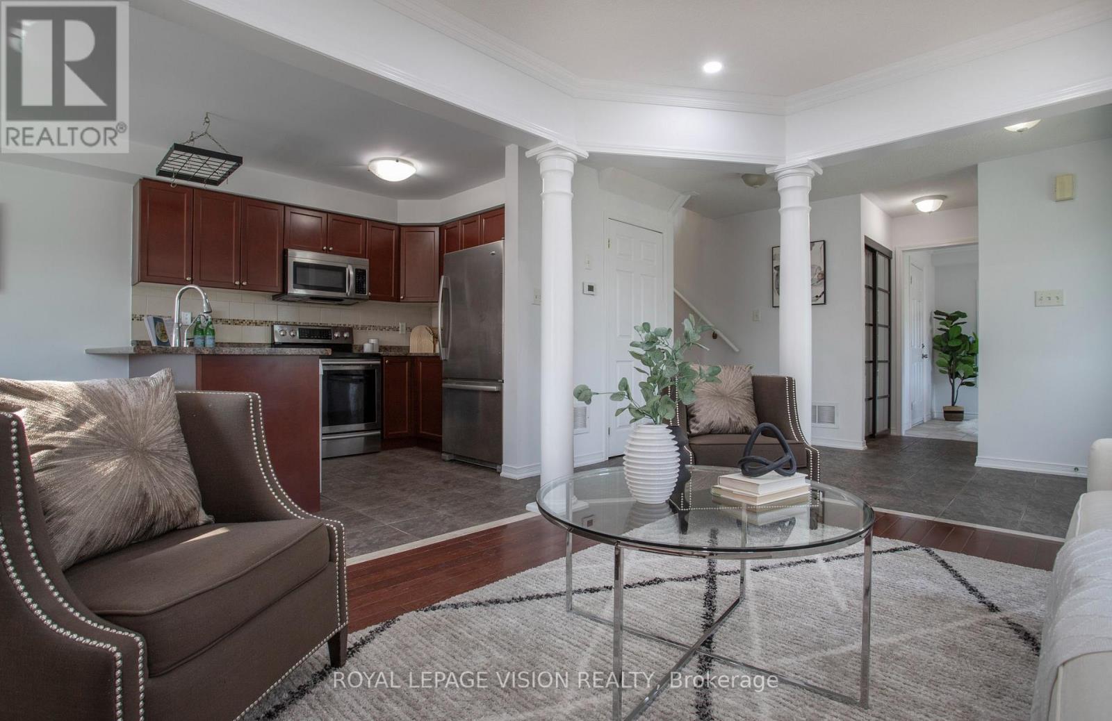 2 Laprade Square, Clarington, Ontario  L1C 0C8 - Photo 9 - E13714930