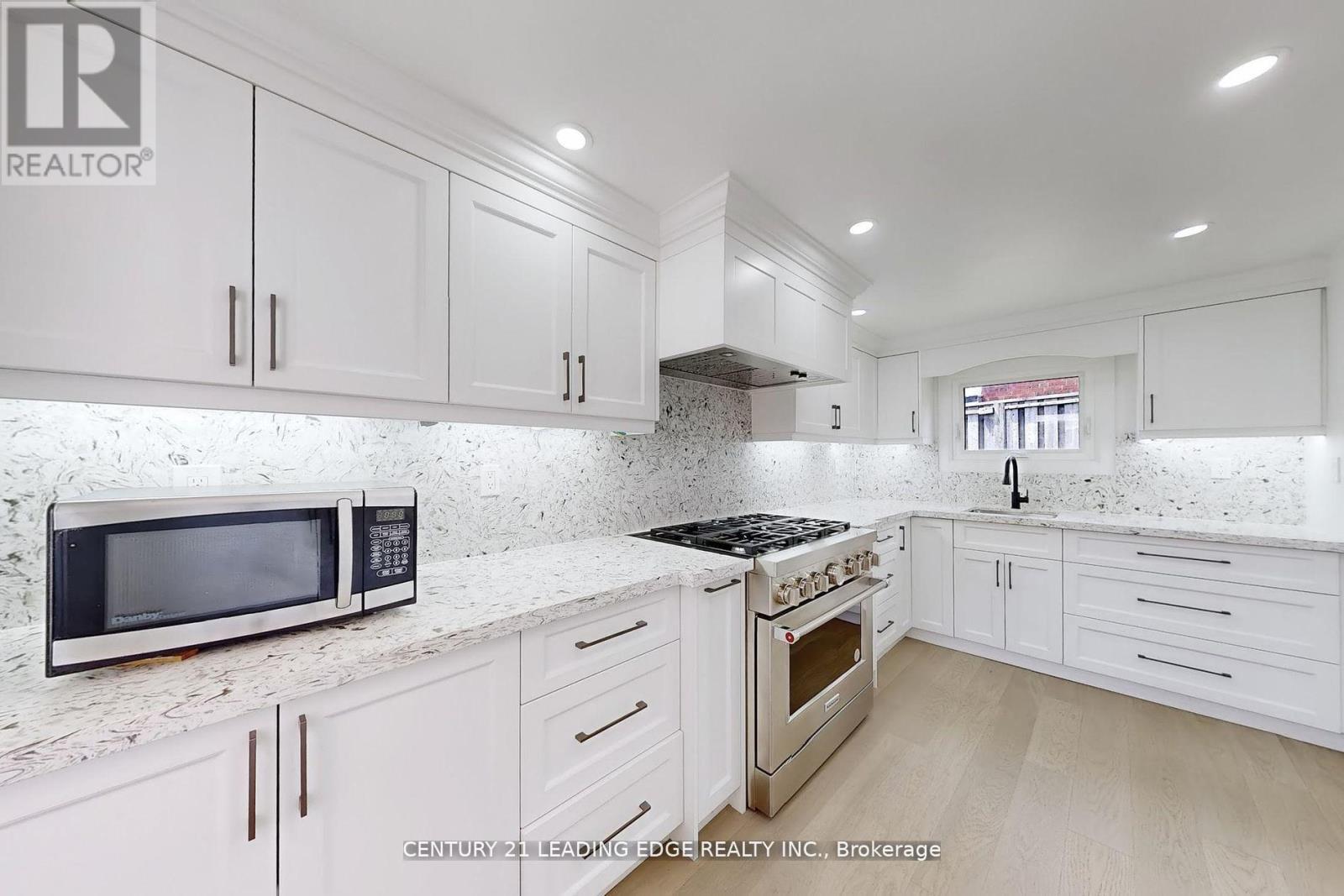 20 Bypass Court, Toronto, Ontario  M1T 1L1 - Photo 8 - E13714938