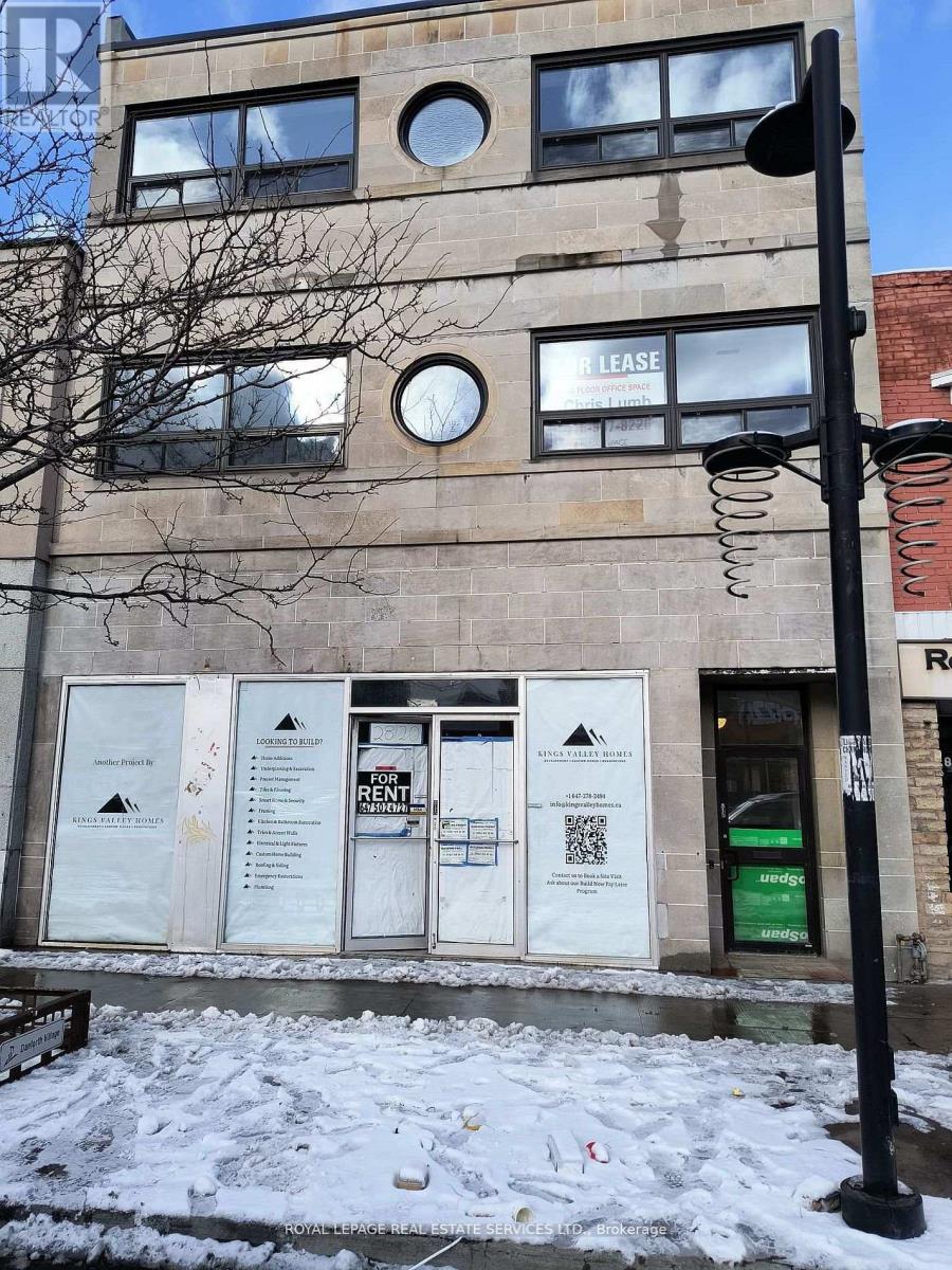 Main Floor - 2820 Danforth Avenue, Toronto, Ontario  M4C 1M1 - Photo 1 - E13714964