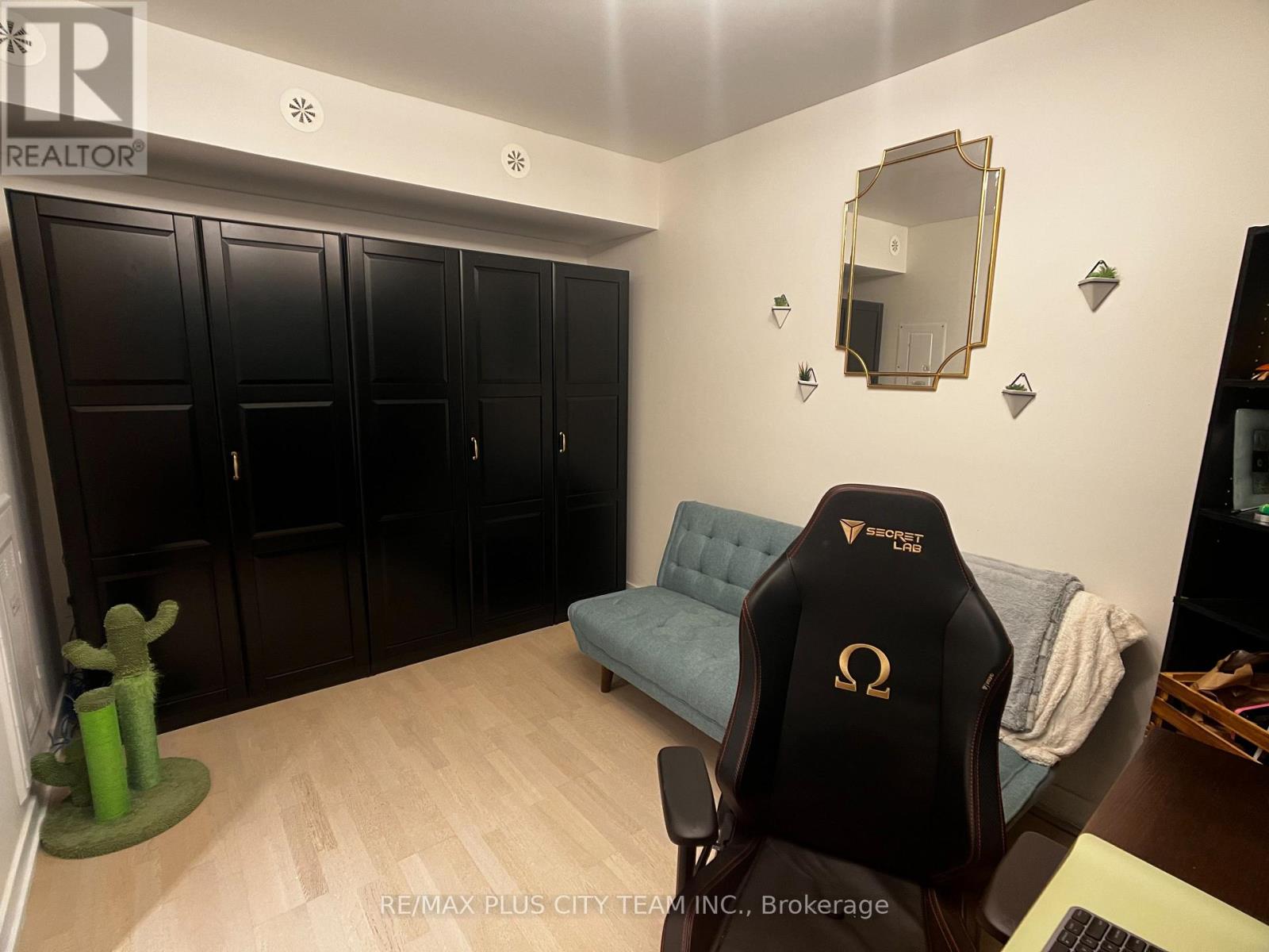 34 - 140 Broadview Avenue, Toronto, Ontario  M4M 2G2 - Photo 11 - E13715022