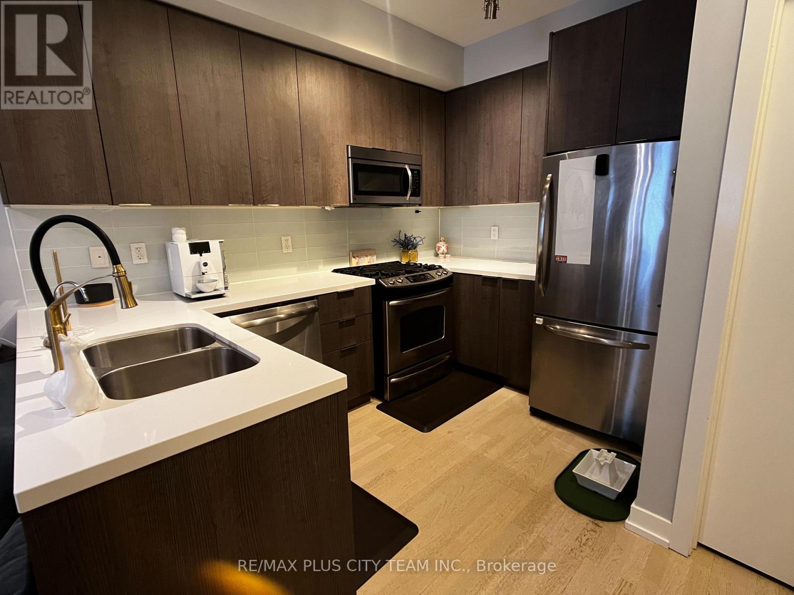 34 - 140 Broadview Avenue, Toronto, Ontario  M4M 2G2 - Photo 3 - E13715022
