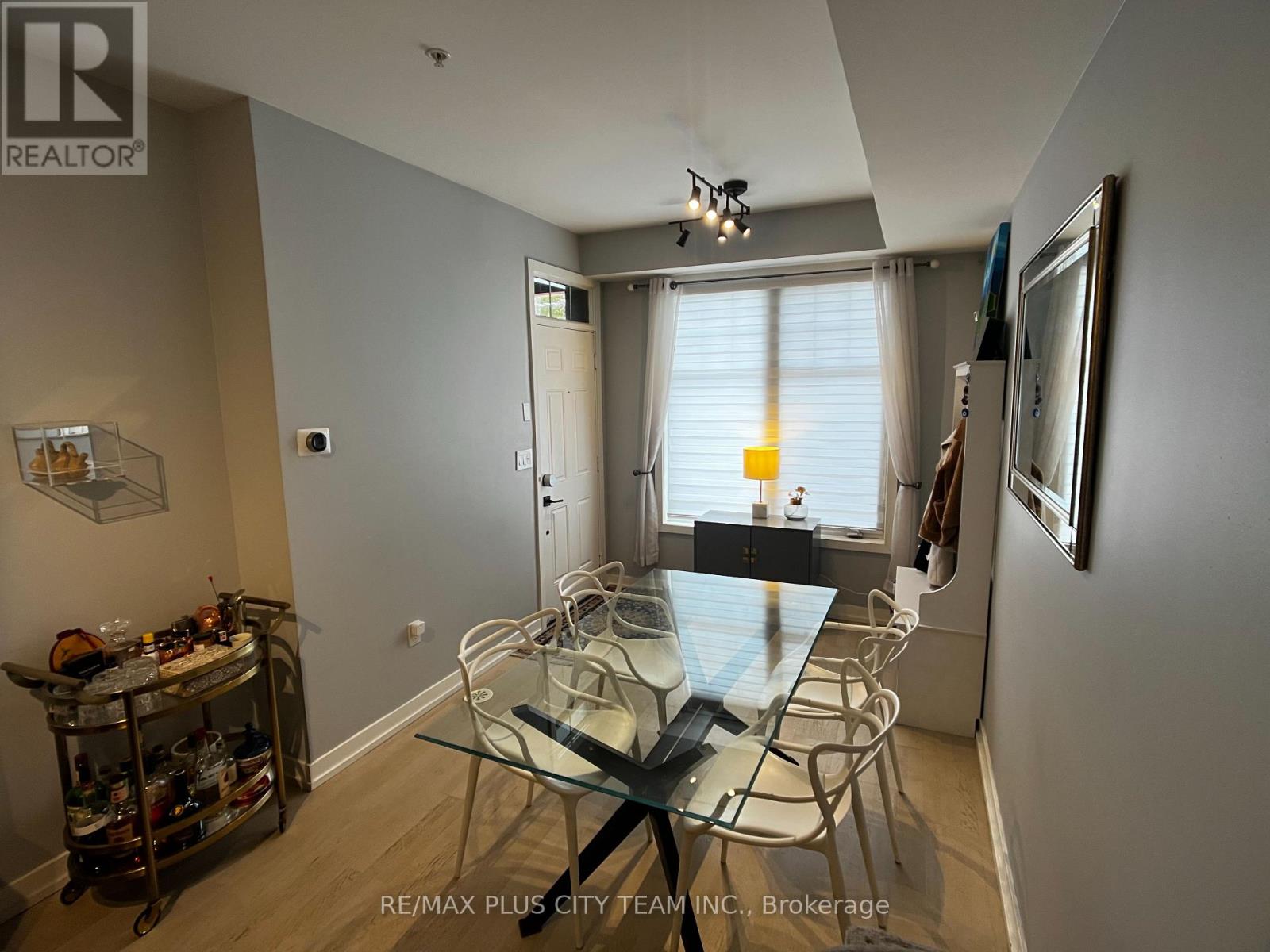 34 - 140 Broadview Avenue, Toronto, Ontario  M4M 2G2 - Photo 5 - E13715022