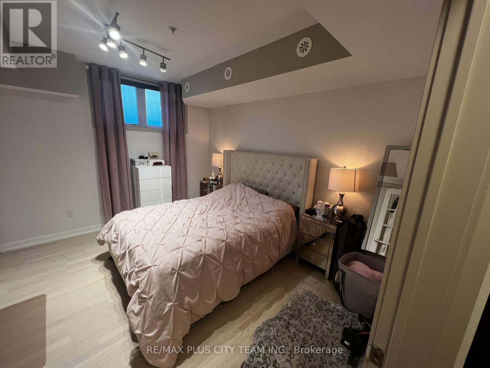 34 - 140 Broadview Avenue, Toronto, Ontario  M4M 2G2 - Photo 7 - E13715022