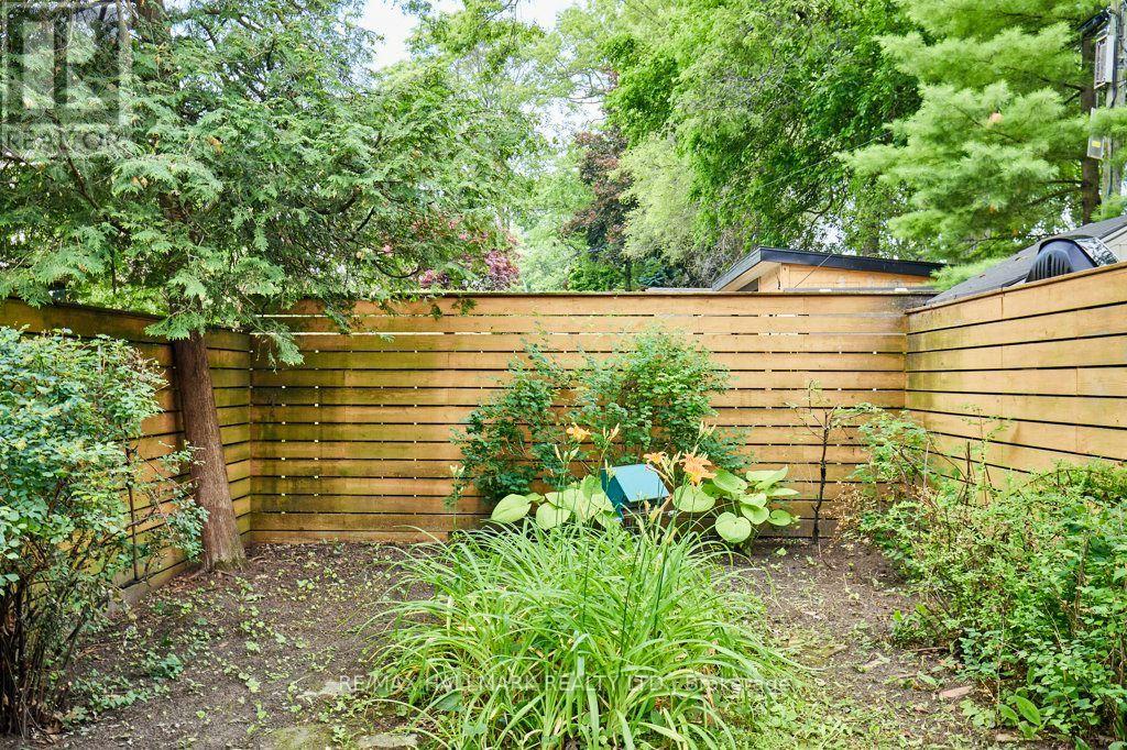 20 Pine Avenue, Toronto, Ontario  M4E 1L8 - Photo 18 - E13715030