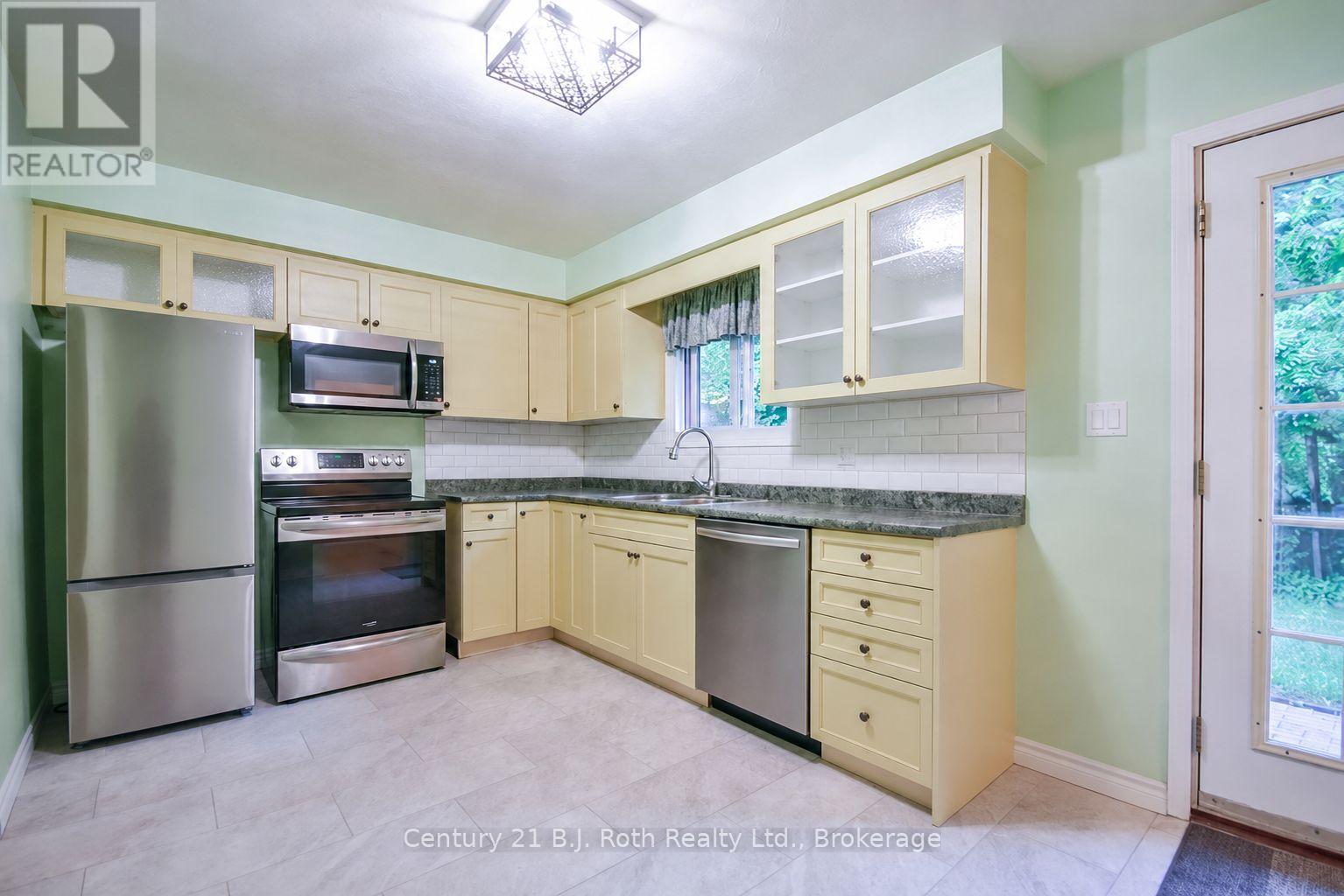 299 Bay Street, Orillia, Ontario  L3V 3X2 - Photo 7 - S13715032