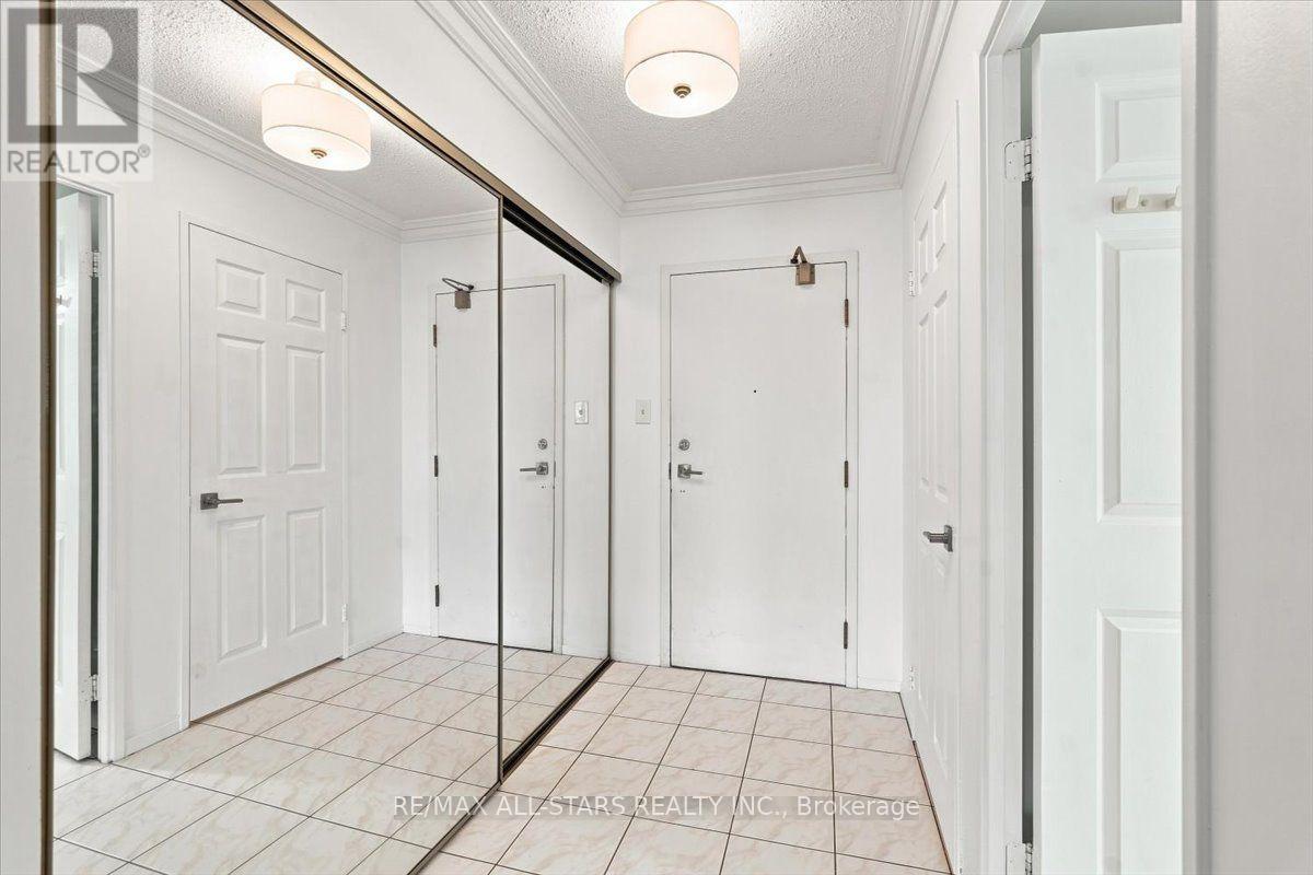 528 - 25 Austin Drive, Markham, Ontario  L3R 8H4 - Photo 5 - N13714936