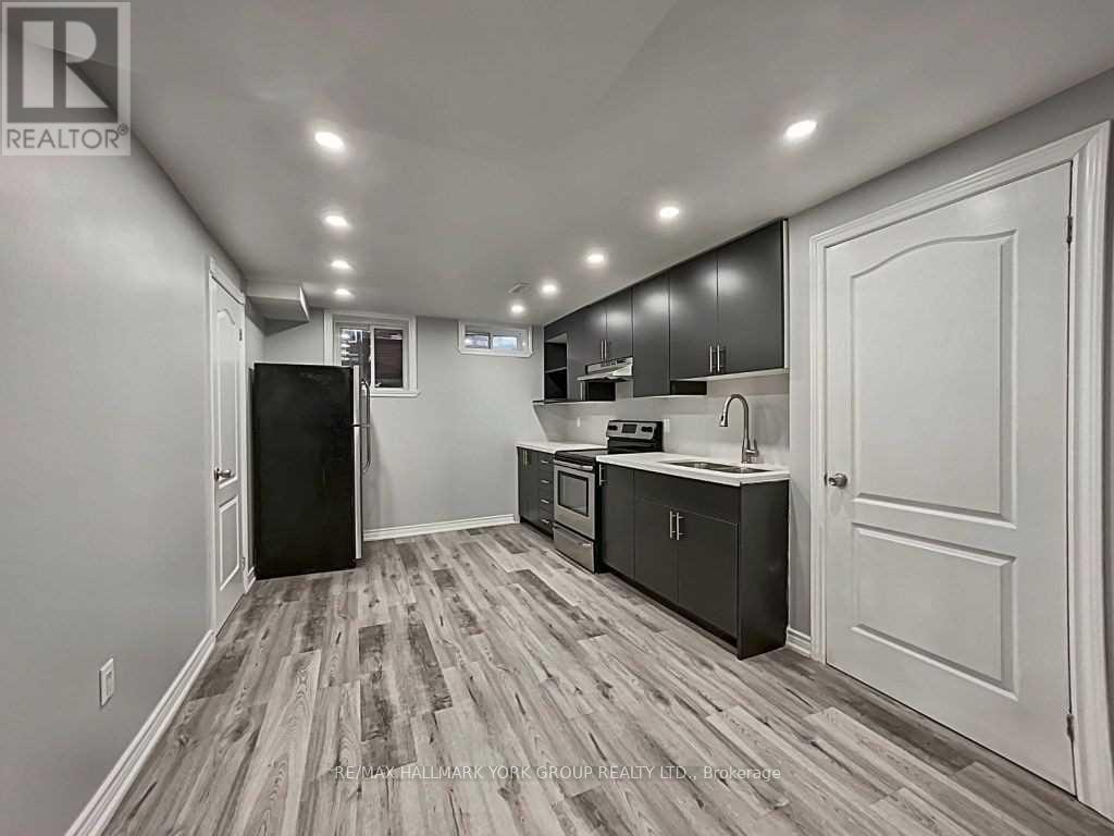 LOWER - 130 ORR DRIVE, Bradford West Gwillimbury, Ontario