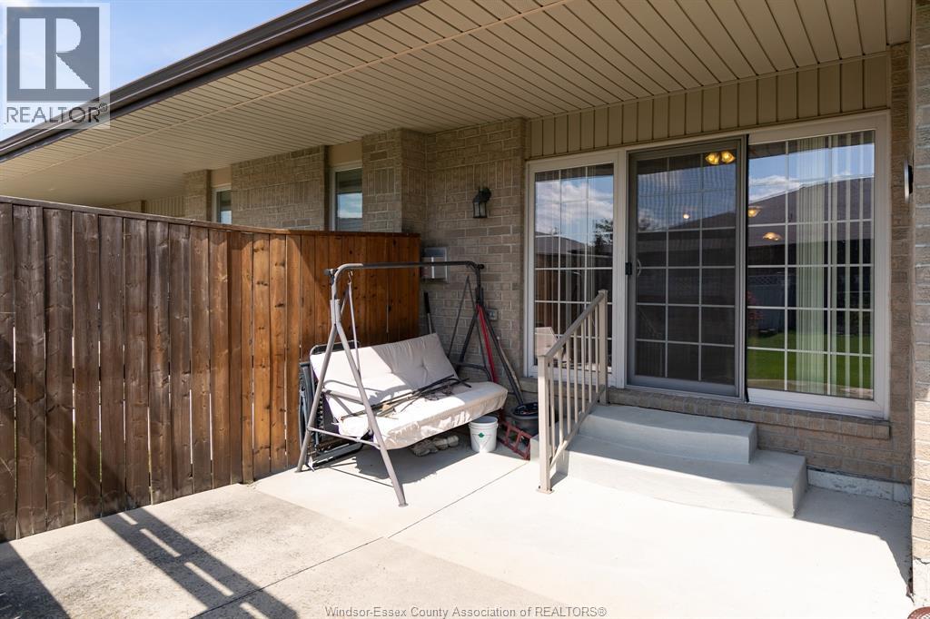 11123 Snowcrest Street, Windsor, Ontario  N8F 1M2 - Photo 27 - 26020829