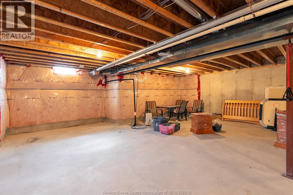 11123 Snowcrest Street, Windsor, Ontario  N8F 1M2 - Photo 23 - 26020829