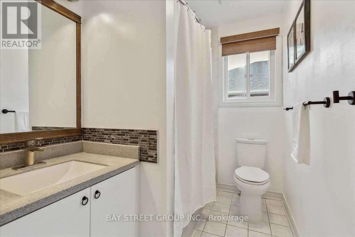 62 Summerset Drive, Barrie (Ardagh), Ontario  L4N 6G5 - Photo 22 - S13714944
