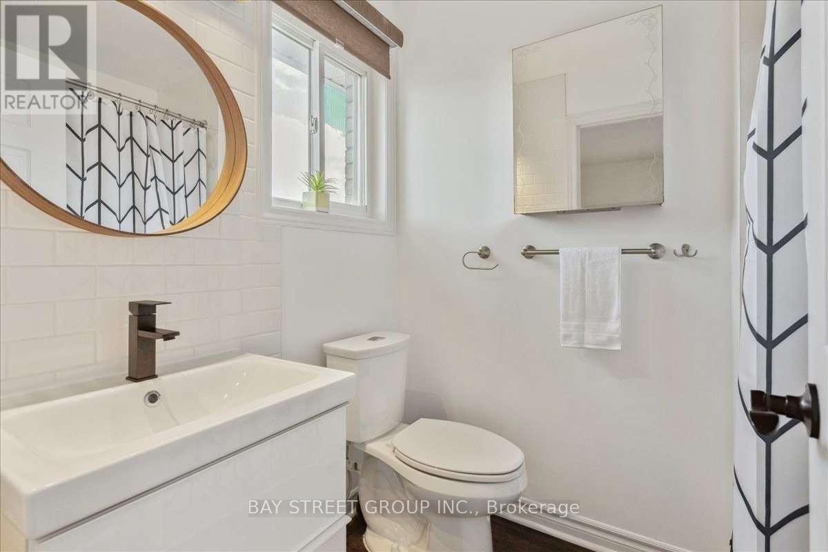 62 Summerset Drive, Barrie (Ardagh), Ontario  L4N 6G5 - Photo 27 - S13714944