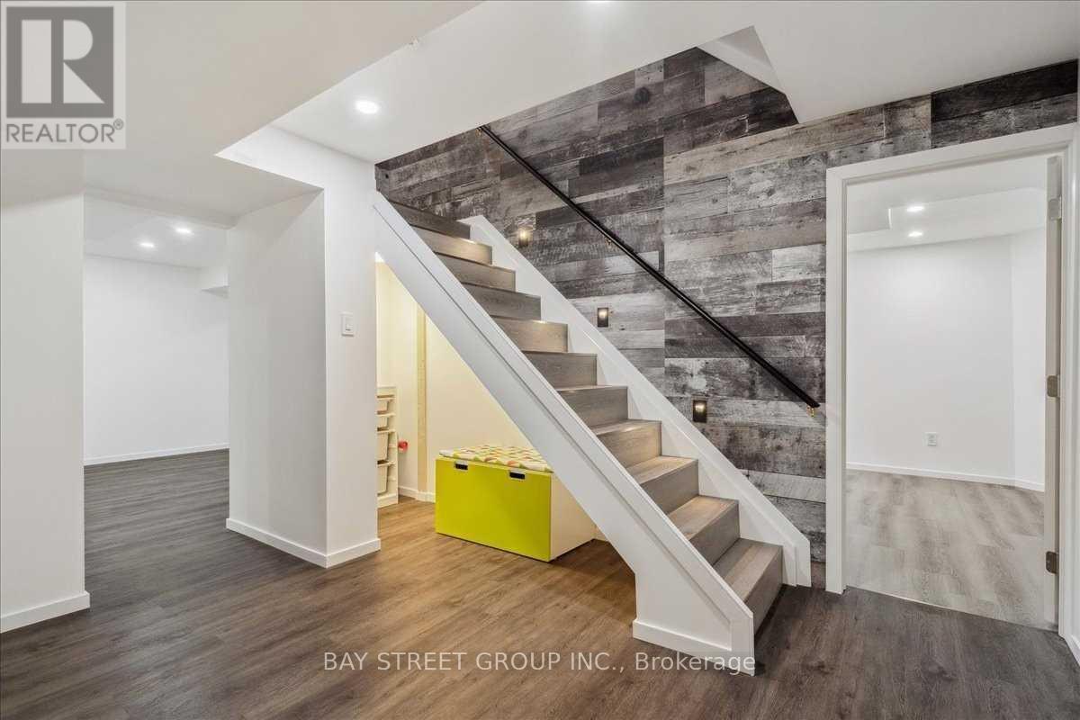 62 Summerset Drive, Barrie (Ardagh), Ontario  L4N 6G5 - Photo 32 - S13714944