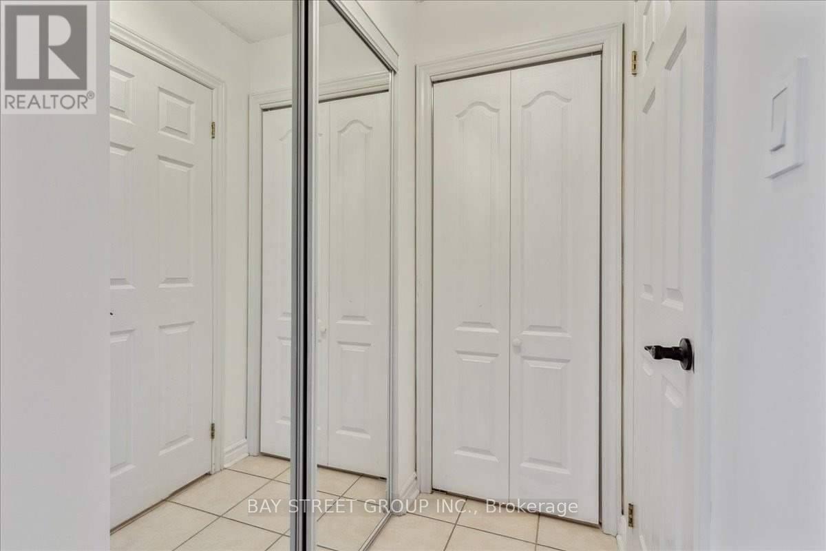 62 Summerset Drive, Barrie (Ardagh), Ontario  L4N 6G5 - Photo 6 - S13714944