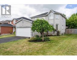 62 SUMMERSET DRIVE, Barrie, Ontario