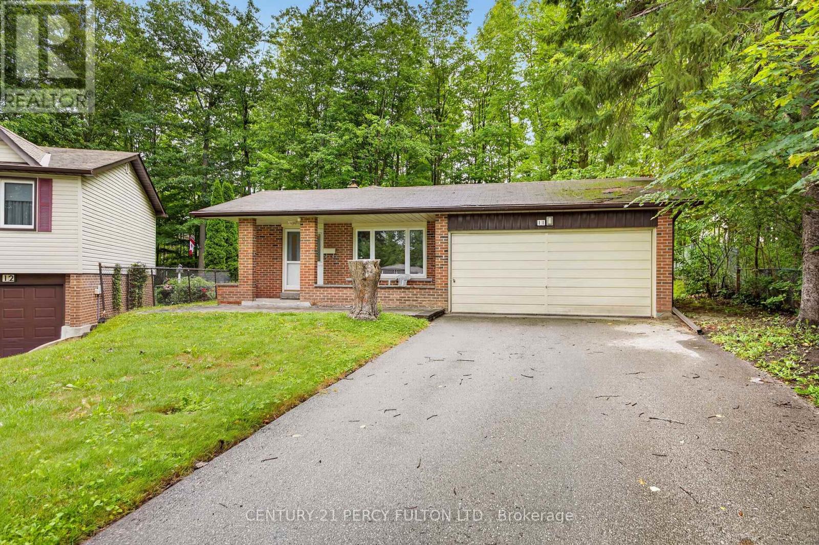 11 Aldergrove Circle — photo 1