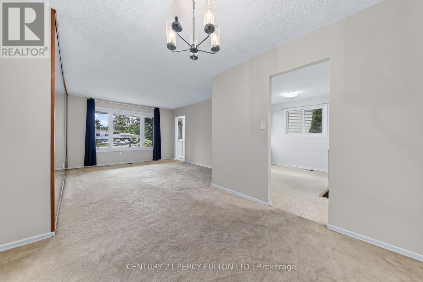 11 Aldergrove Circle, Barrie, Ontario  L4M 4W6 - Photo 17 - S13715004