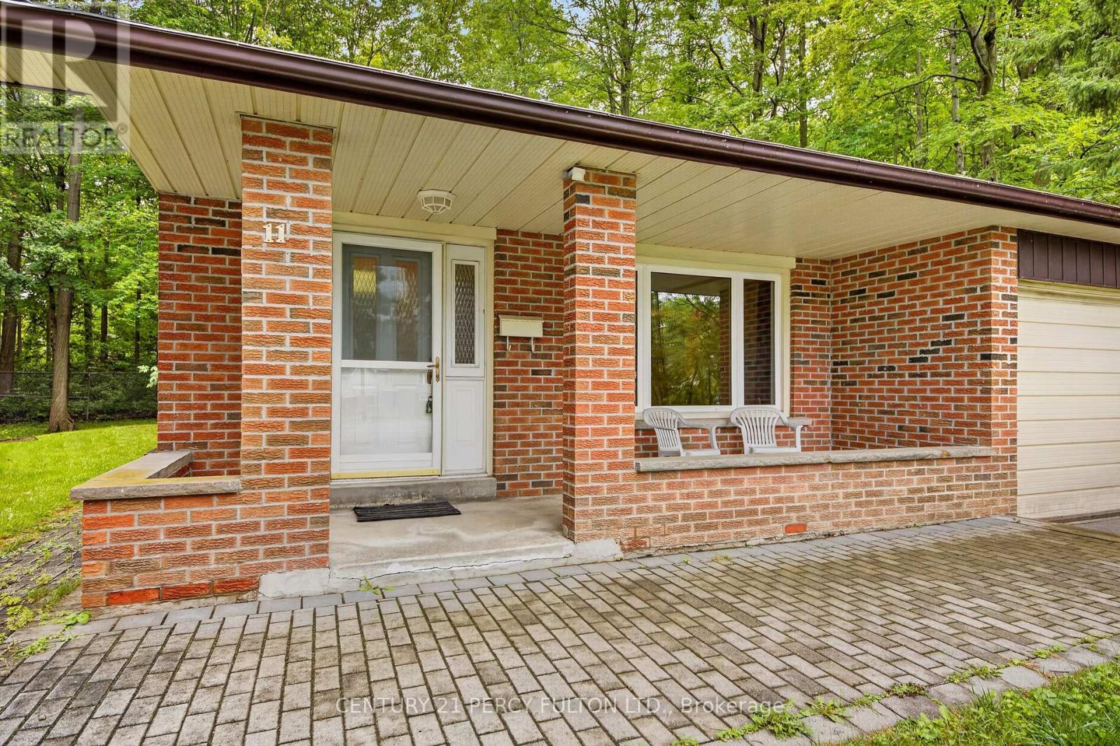 11 Aldergrove Circle, Barrie, Ontario  L4M 4W6 - Photo 3 - S13715004
