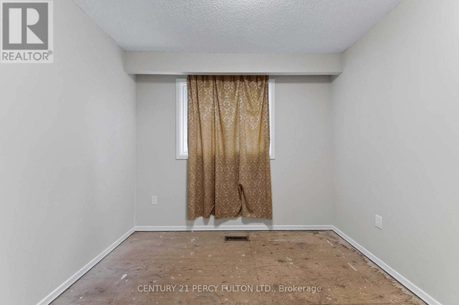 11 Aldergrove Circle, Barrie, Ontario  L4M 4W6 - Photo 36 - S13715004