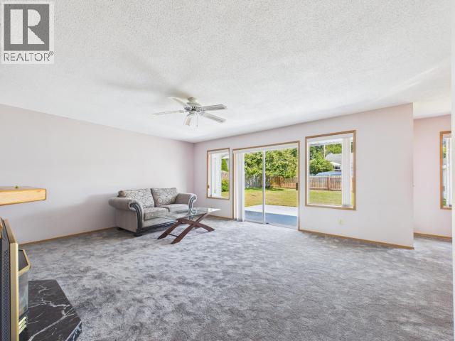 4706 Ontario Ave, Powell River, British Columbia   - Photo 12 - 20155