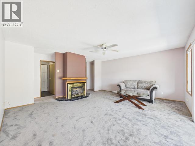 4706 Ontario Ave, Powell River, British Columbia   - Photo 11 - 20155