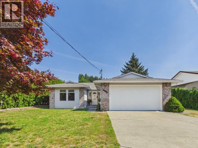4706 Ontario Ave, Powell River, British Columbia   - Photo 3 - 20155