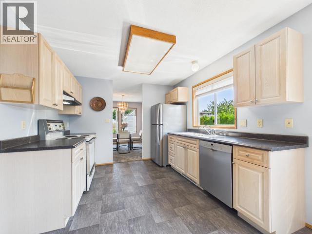 4706 Ontario Ave, Powell River, British Columbia   - Photo 21 - 20155