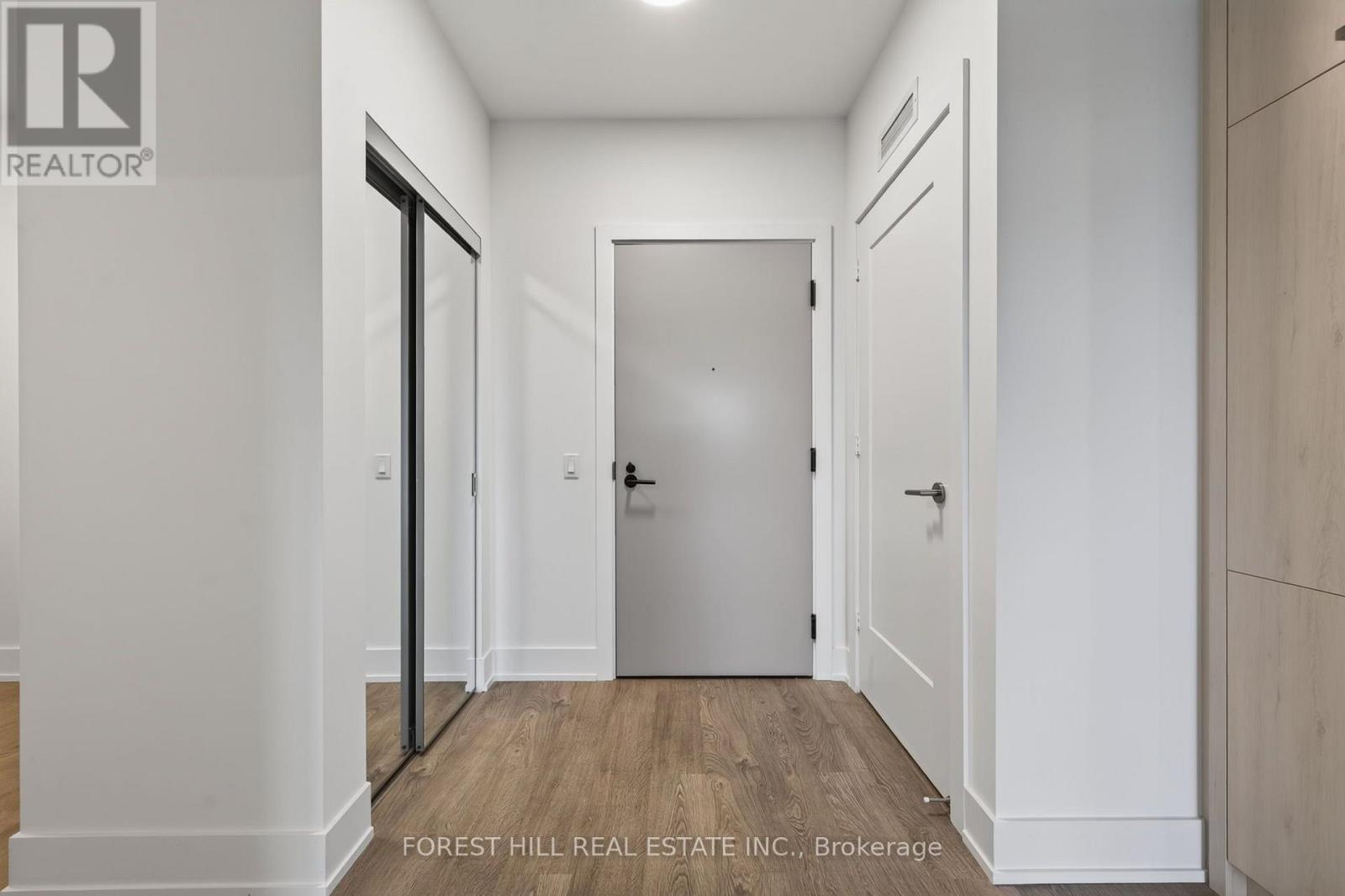 858 Dupont Street, Toronto, Ontario  M6G 0C1 - Photo 3 - W13714860