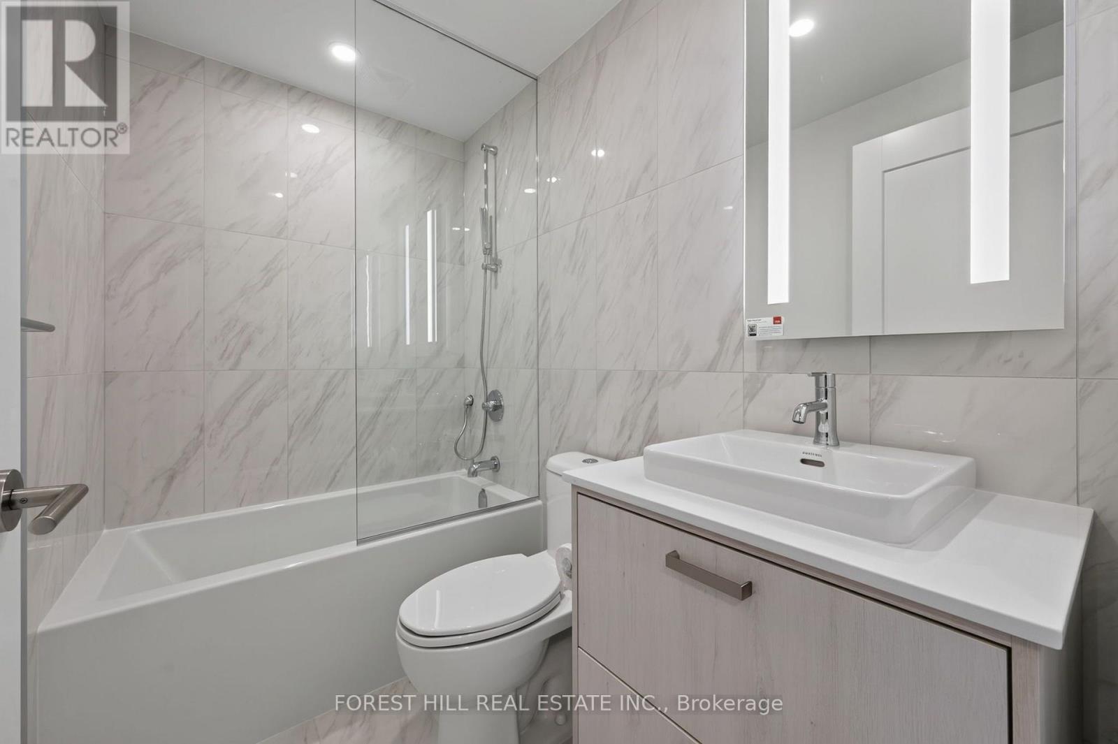 858 Dupont Street, Toronto, Ontario  M6G 0C1 - Photo 5 - W13714860