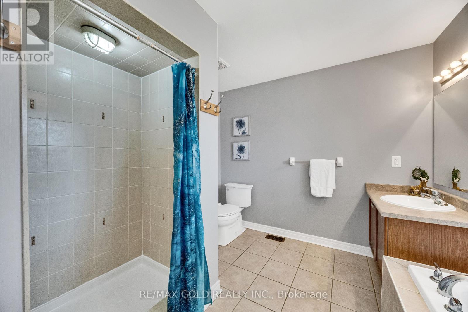 26 Mount Royal Circle, Brampton, Ontario  L6P 1Y7 - Photo 23 - W13714888
