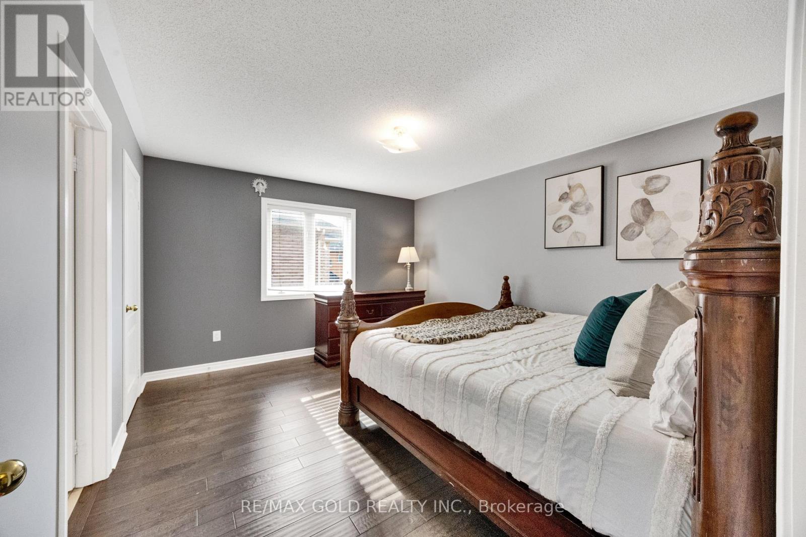 26 Mount Royal Circle, Brampton, Ontario  L6P 1Y7 - Photo 28 - W13714888