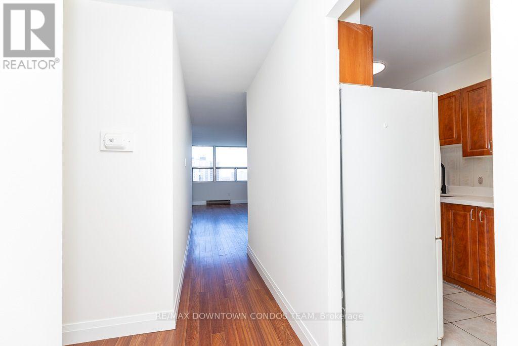 1004 - 10 Tobermory Drive, Toronto, Ontario  M3N 2Y5 - Photo 6 - W13714892