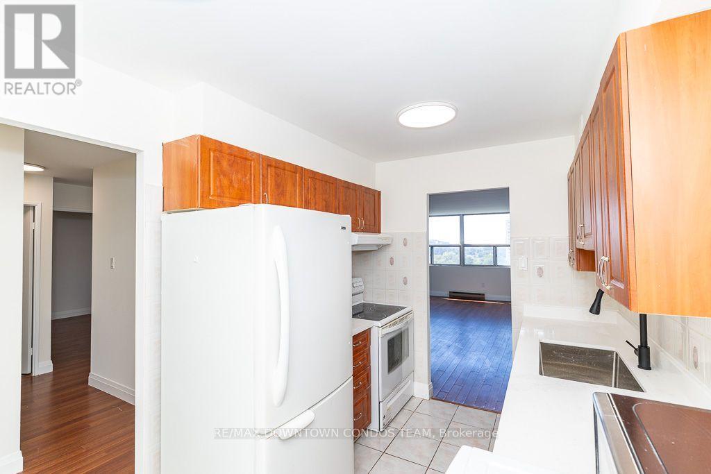 1004 - 10 Tobermory Drive, Toronto, Ontario  M3N 2Y5 - Photo 8 - W13714892