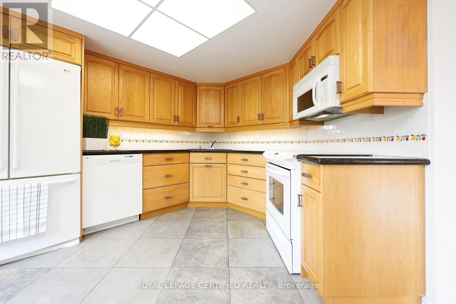 312 - 20 Cherrytree Drive, Brampton, Ontario  L6Y 3V1 - Photo 18 - W13714940