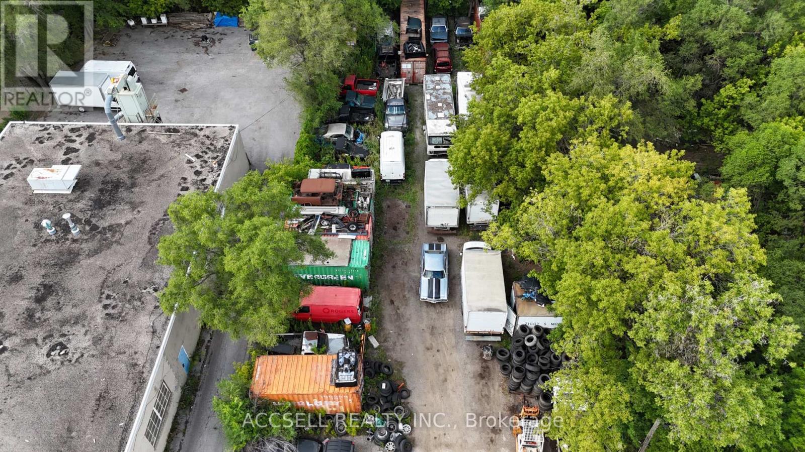 102 Cartwright Avenue, Toronto, Ontario  M6A 1V2 - Photo 10 - W13714958