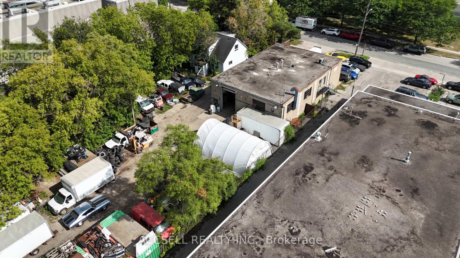 102 Cartwright Avenue, Toronto, Ontario  M6A 1V2 - Photo 6 - W13714958