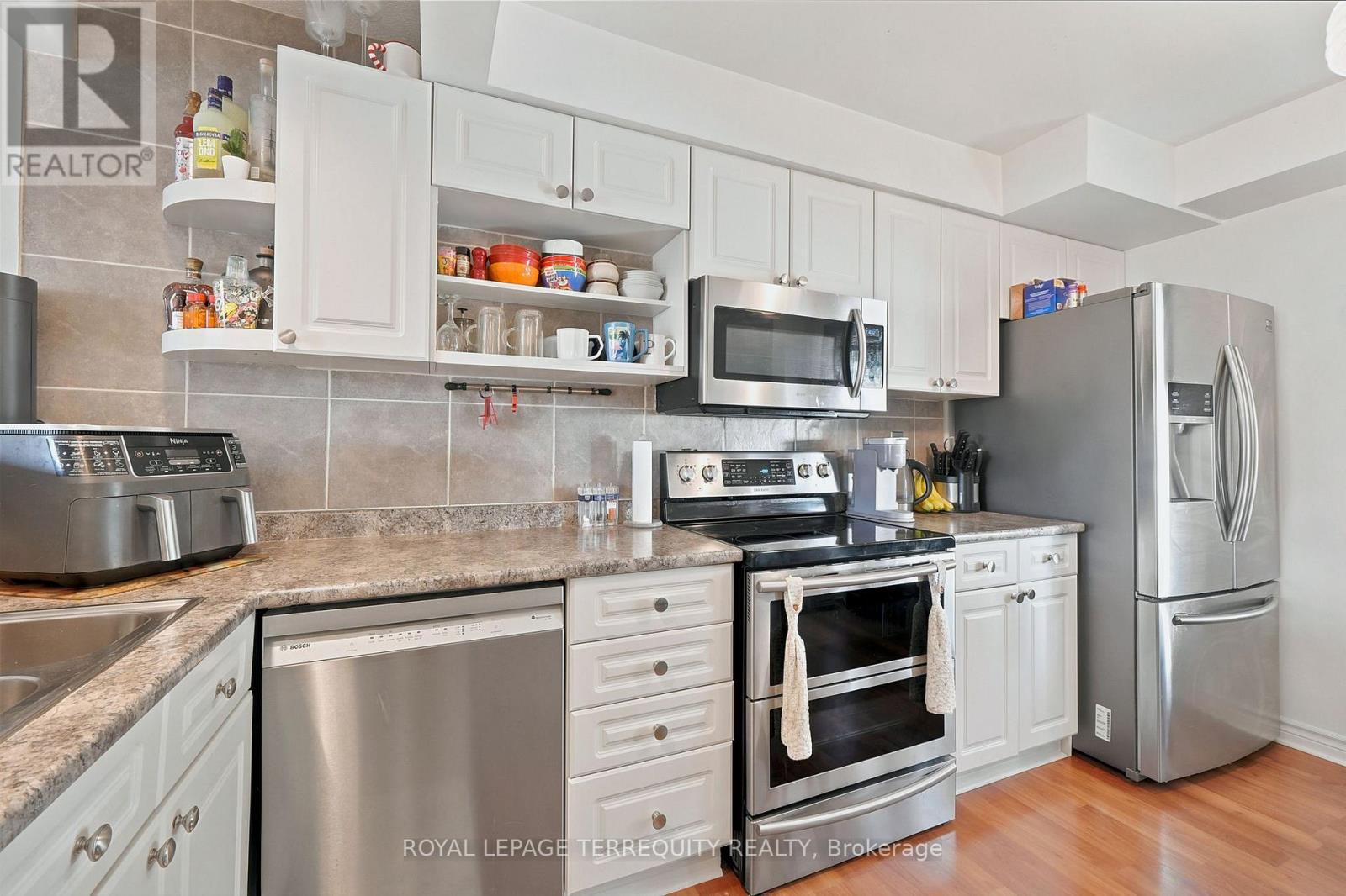 67 Enmount Drive, Brampton, Ontario  L6T 4C9 - Photo 11 - W13715028