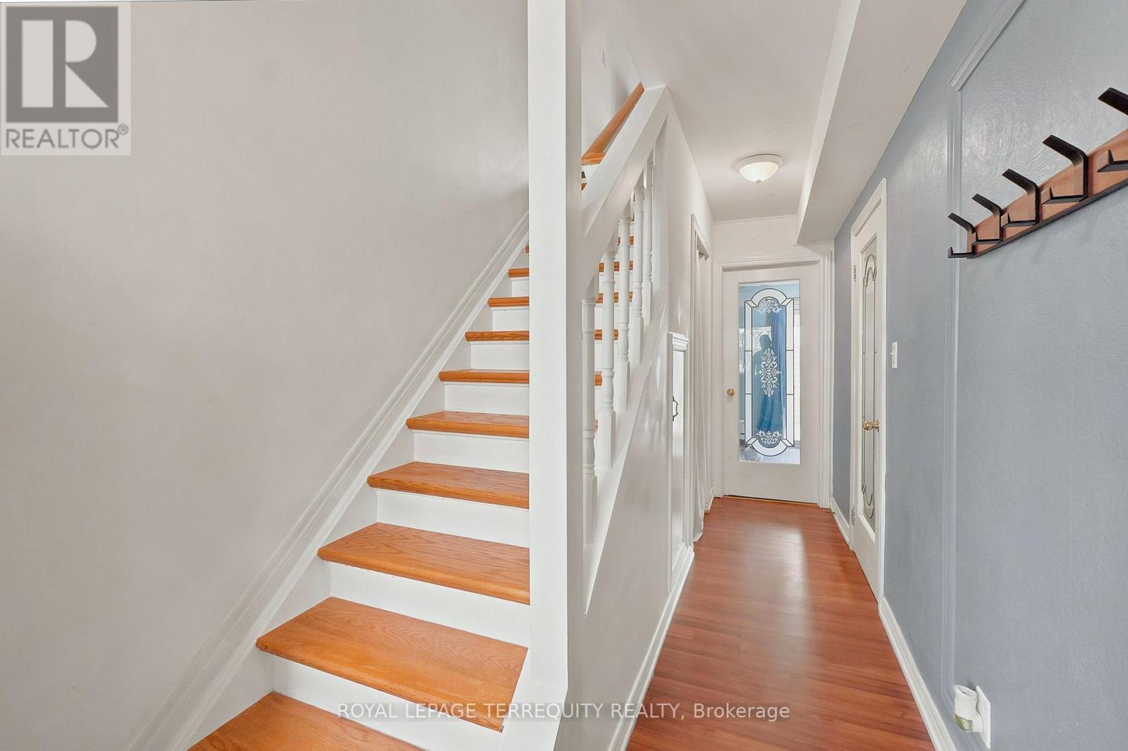 67 Enmount Drive, Brampton, Ontario  L6T 4C9 - Photo 4 - W13715028