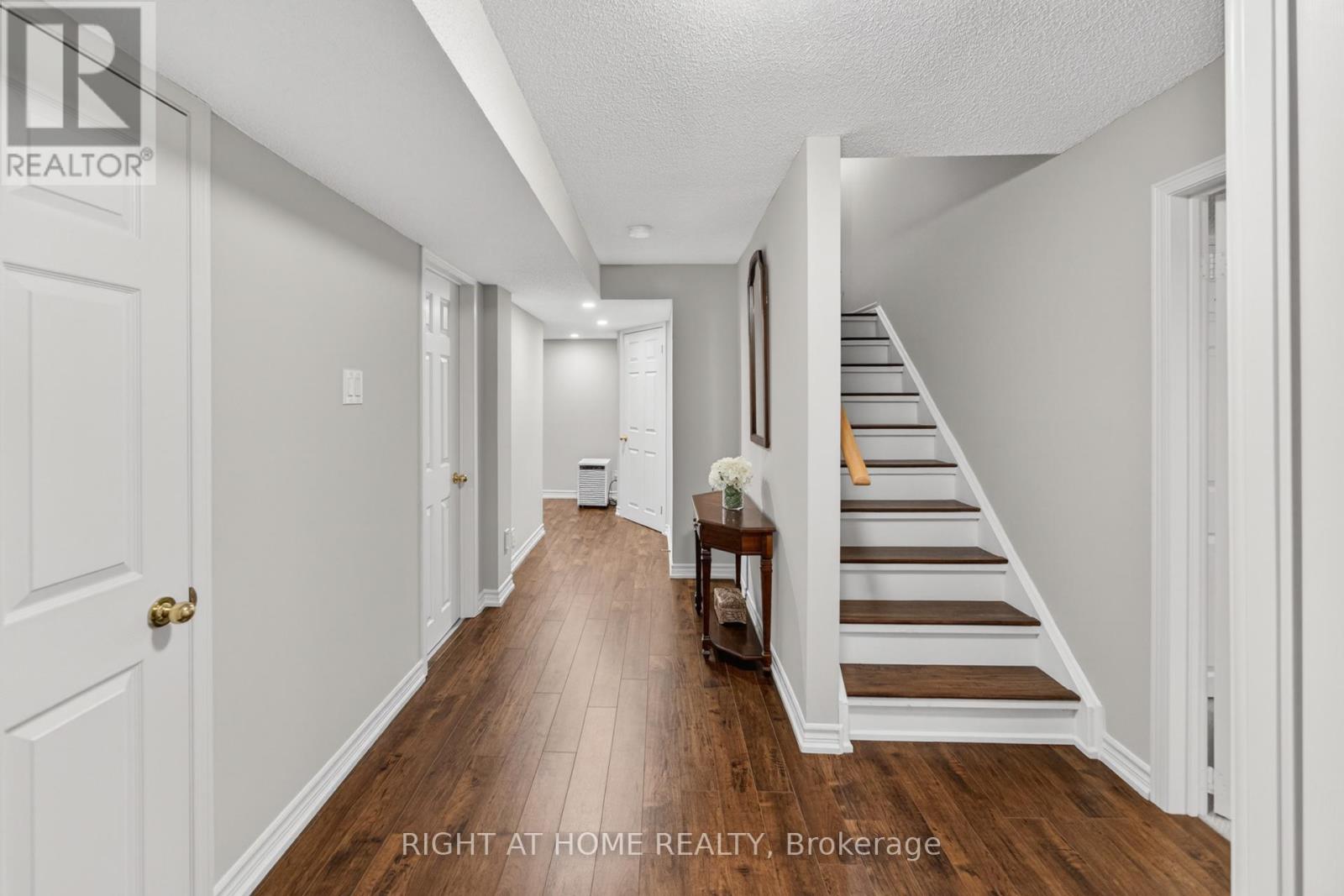 17 Eaton Street, Halton Hills, Ontario  L7G 5L4 - Photo 27 - W13715036