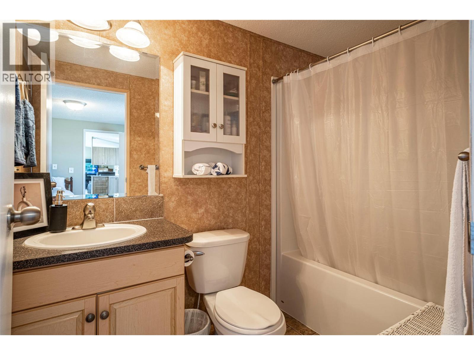 12560 Westside Road Unit# 74, Vernon, British Columbia  V1H 1S9 - Photo 15 - 10398445