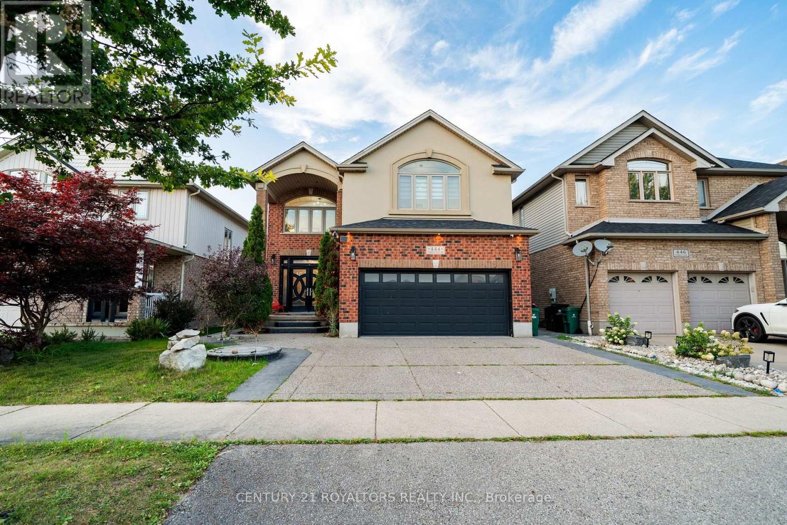 444 THOMAS SLEE DRIVE, Kitchener, Ontario