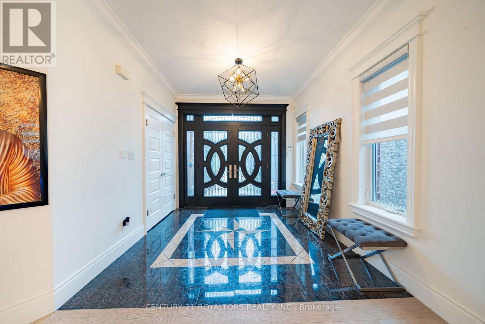 444 Thomas Slee Drive, Kitchener, Ontario  N2P 2X6 - Photo 2 - X13714980