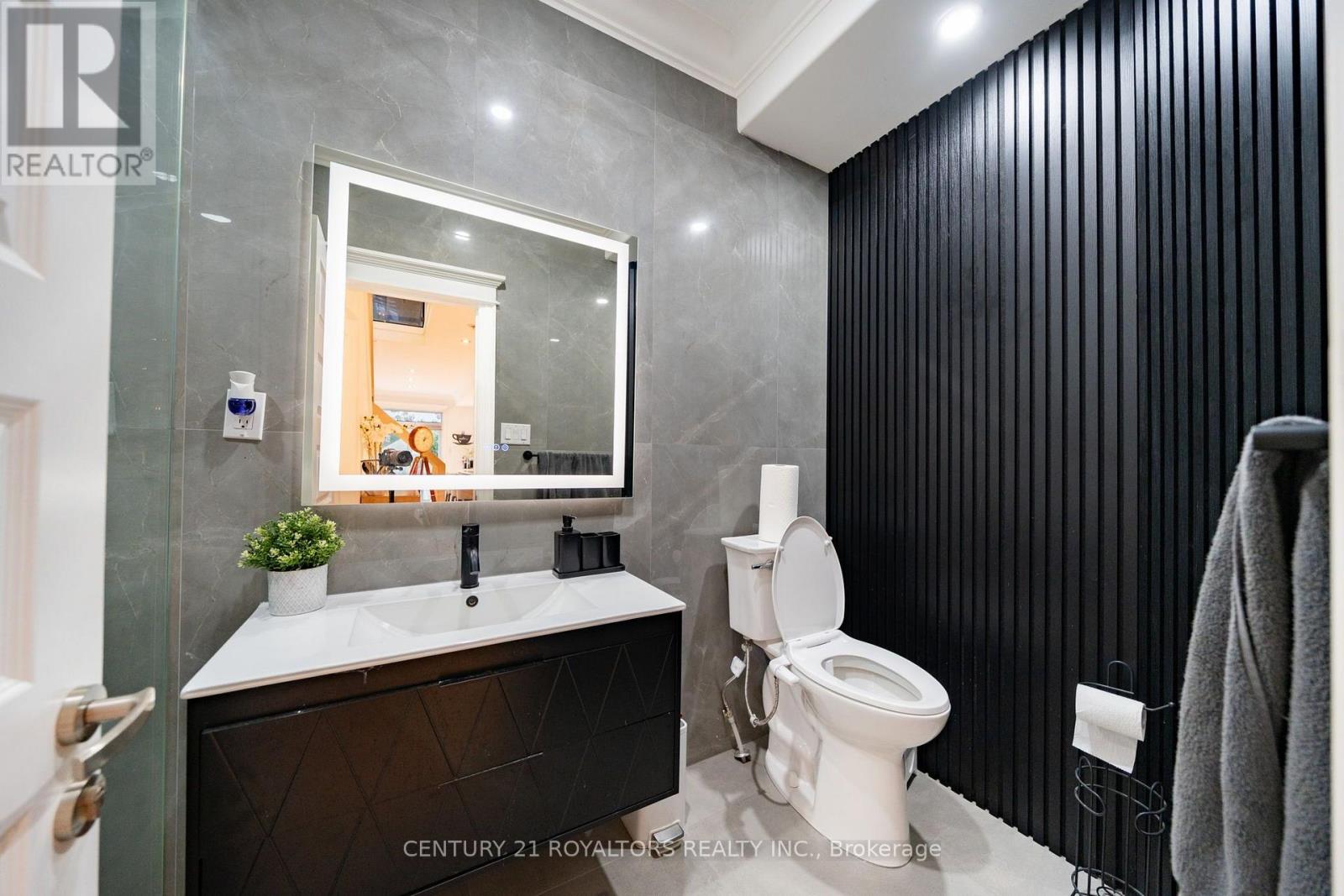 444 Thomas Slee Drive, Kitchener, Ontario  N2P 2X6 - Photo 6 - X13714980