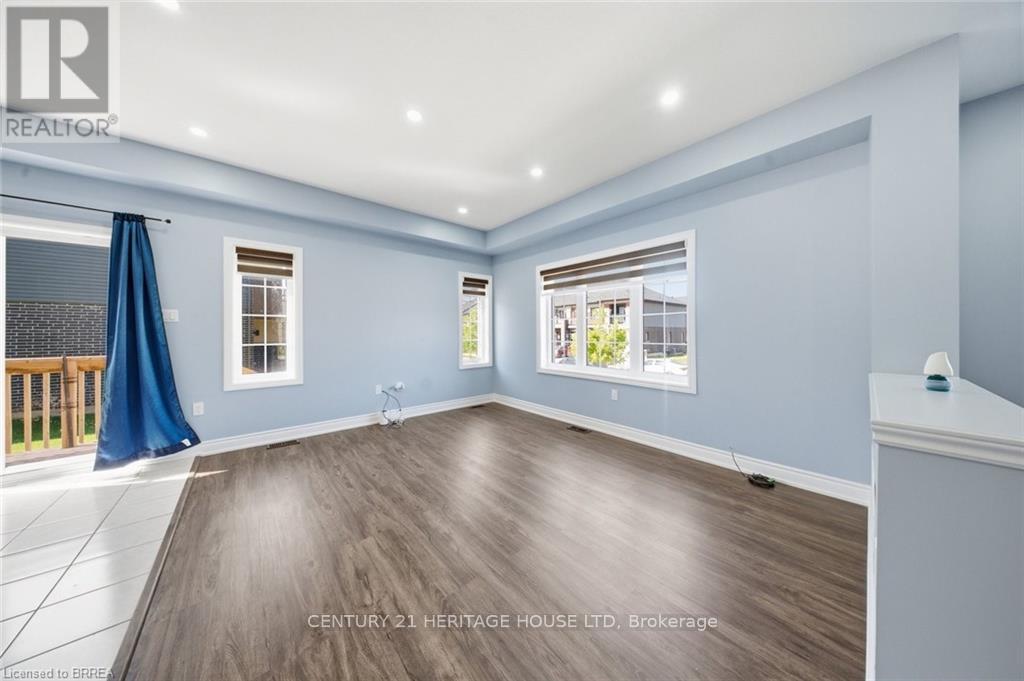 18 Macklin Street, Brantford, Ontario  N3V 0B2 - Photo 9 - X13714986