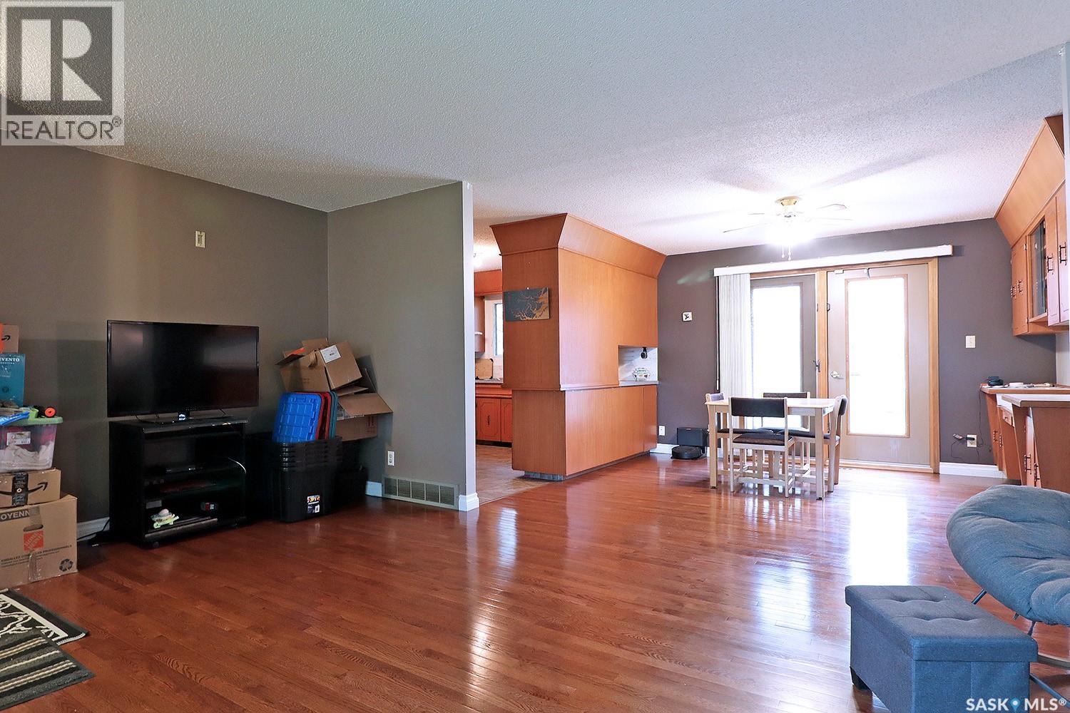 91 Mossfield Place, Yorkton, Saskatchewan  S3N 2R1 - Photo 3 - SK046725