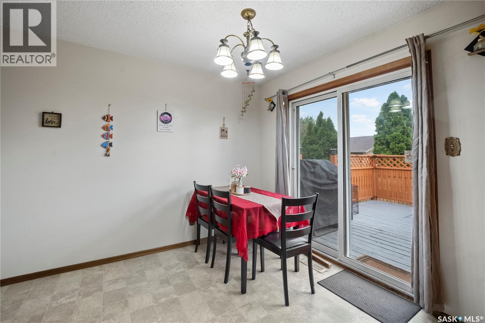 146 Alport Crescent, Regina, Saskatchewan  S4R 7Y6 - Photo 13 - SK046675