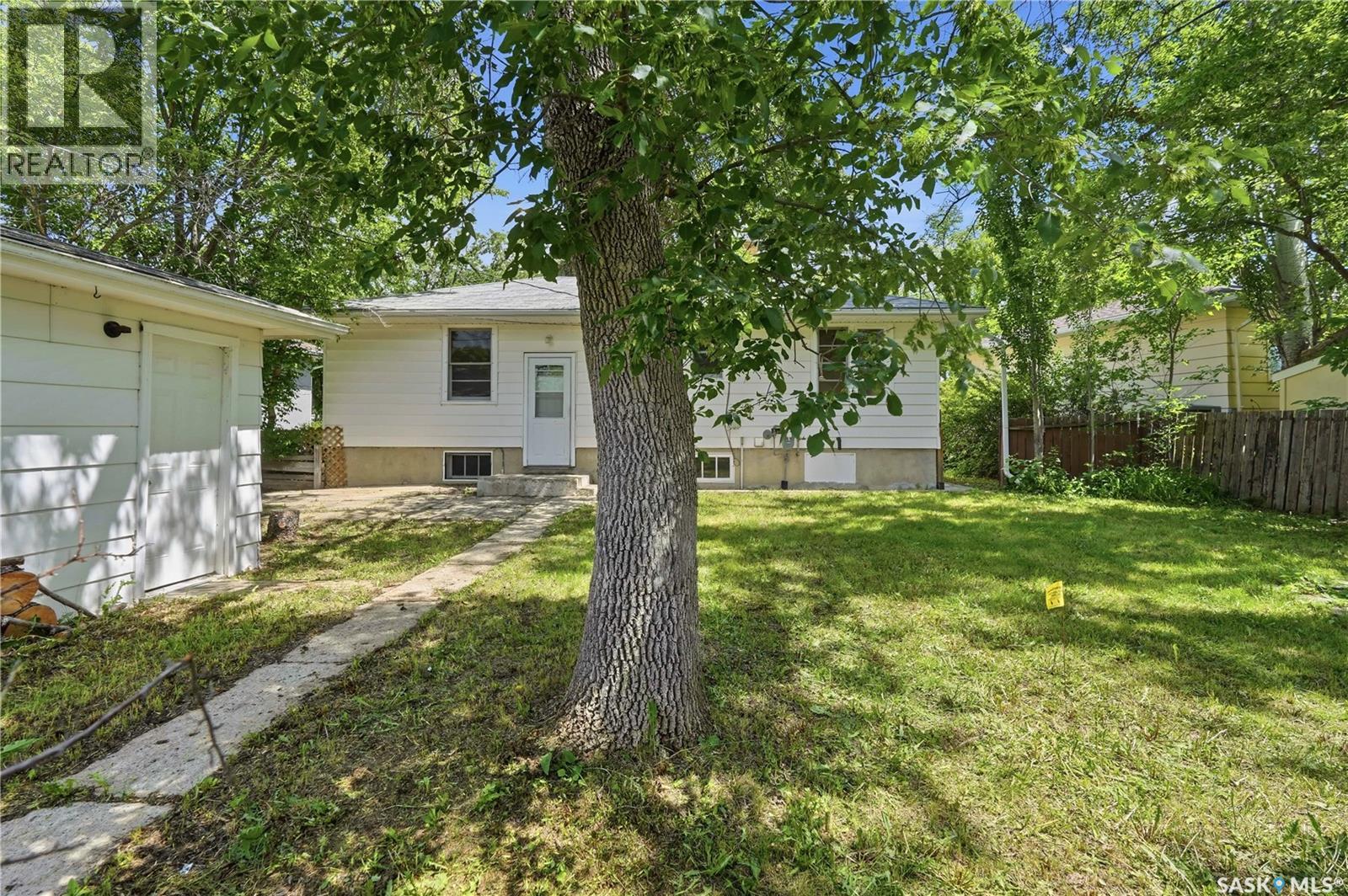 2928 Queen Street, Regina, Saskatchewan  S4S 2E4 - Photo 33 - SK046659