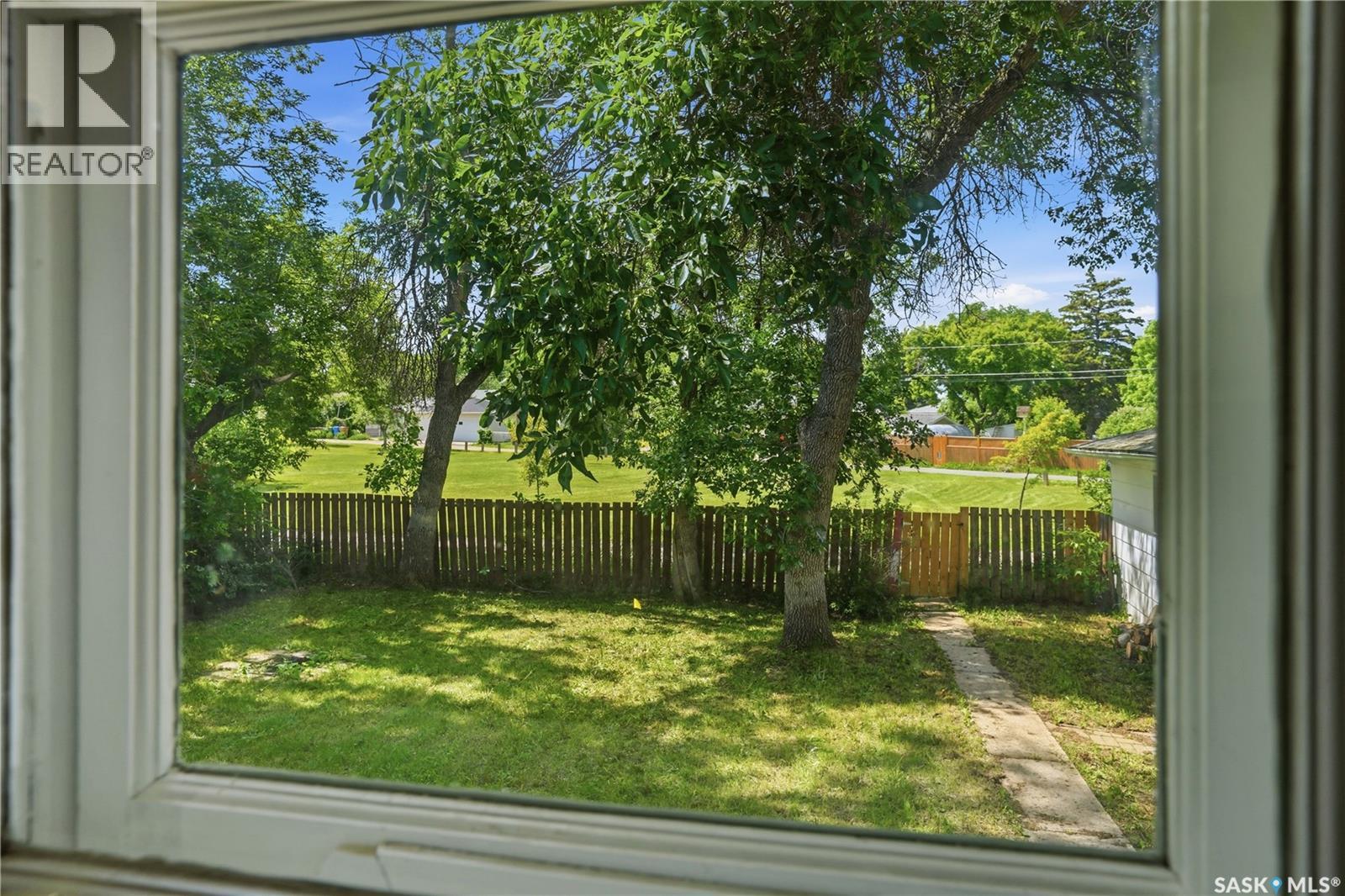 2928 Queen Street, Regina, Saskatchewan  S4S 2E4 - Photo 9 - SK046659