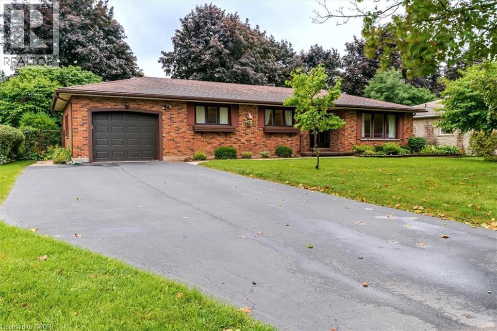 99 BERKLEY Crescent, Simcoe, Ontario