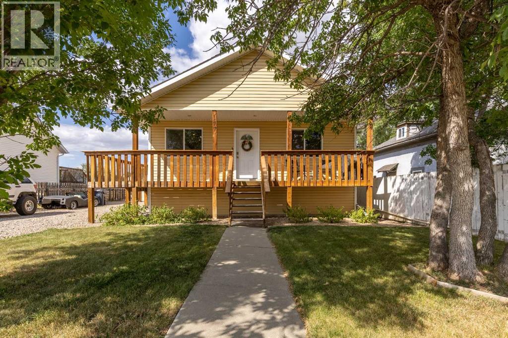 177 E 400 N, Raymond, Alberta